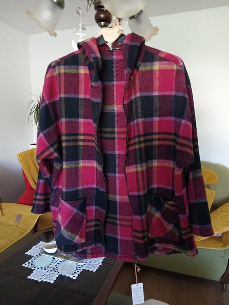 Predám nový kabátik kockovany jar jesen, c&a,<50