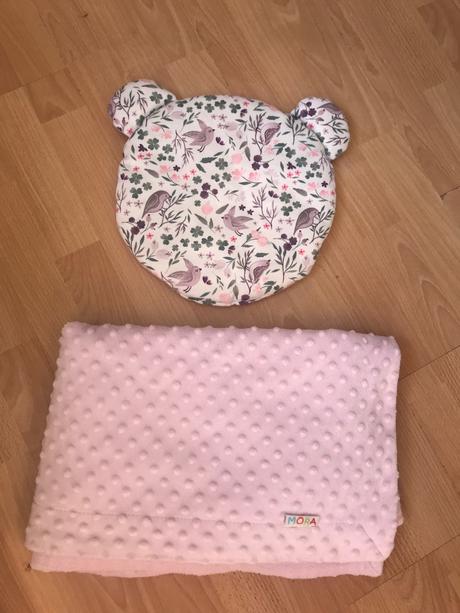 Ružová minky deka, 