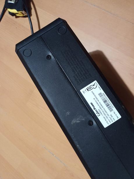 Záložný zdroj cybex power ups 600 va,