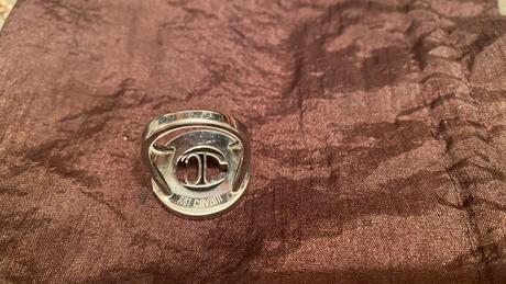 Prsteň just cavali, roberto cavalli