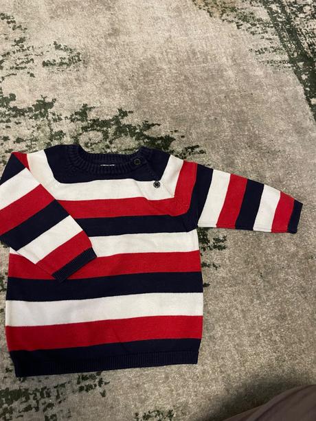 4ks svetre velkost 74, 74