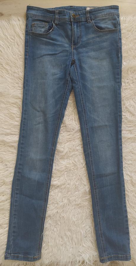 Dievčenská rifle, 152