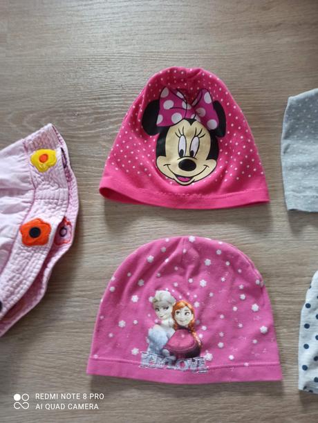 Dievčenské tenké čiapočky, 104