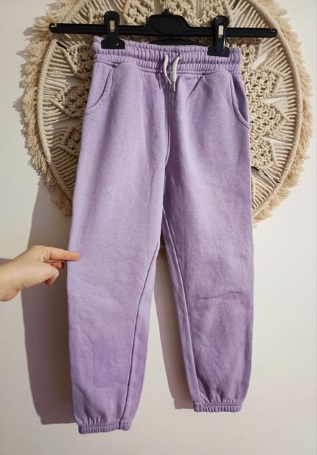 Tepláky, primark,122