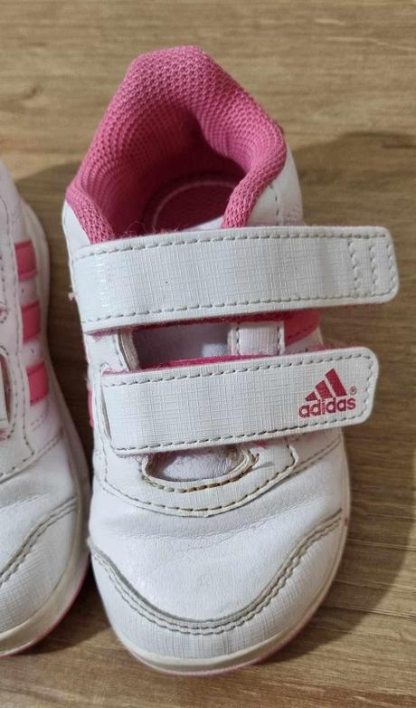 Botasky adidas v.22, adidas,22