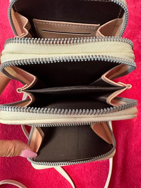 Smotanová crossbody na mobil, 