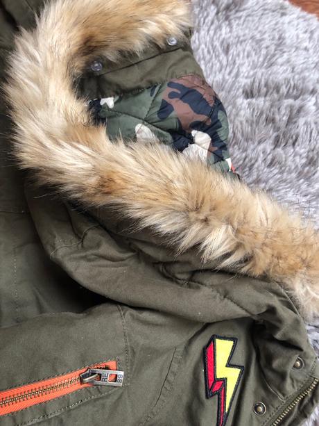 Hrubšia bunda reserved, reserved,98