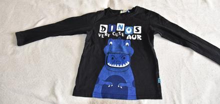 Tričko s dinosaurom, 128