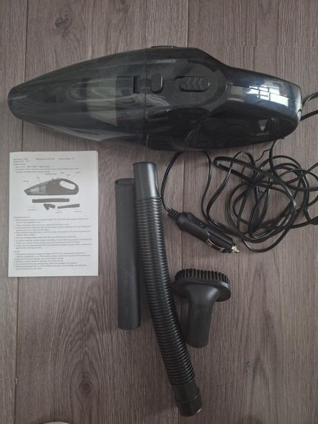 Vysavac do auta na kabel do zapalovaca, 