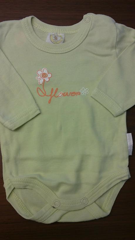 Zelene bodynko s kvetinkou a trblietkami,znkanguru, 56