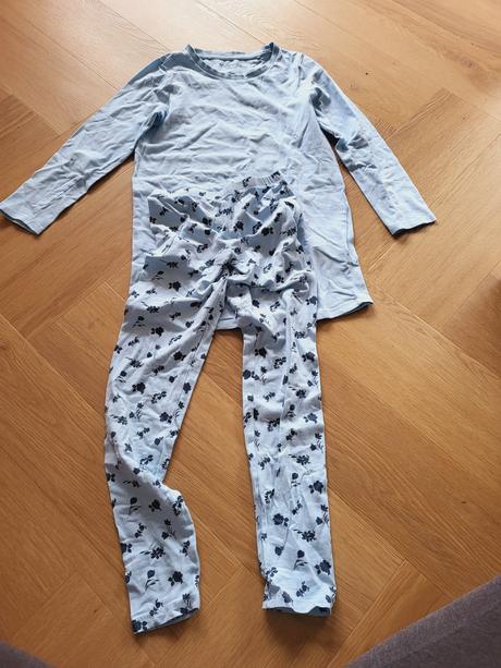 Dievcenske pyzamo, tchibo,134