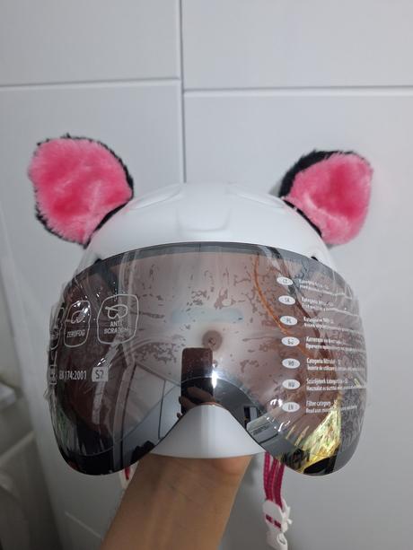 Detska lyziarska prilba, etape,s