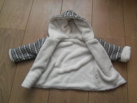 Kvalitný zateplený svetrík s jemnou kožušinkou, 74