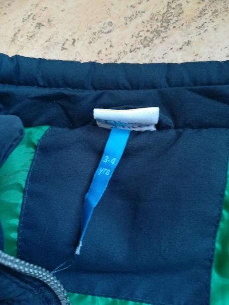 Zateplená vestička, 104