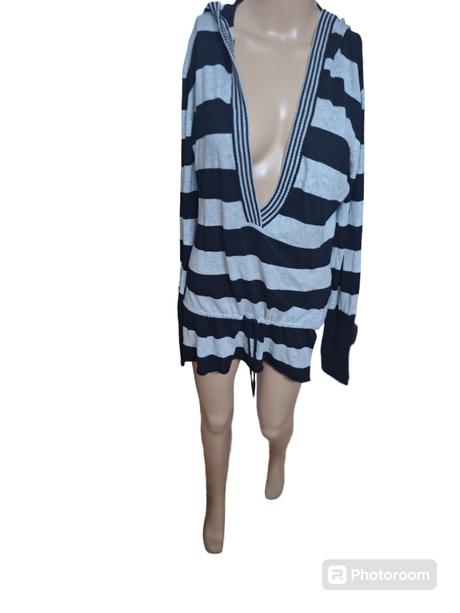 Dámsky pulóvrík s kapucňou, 42