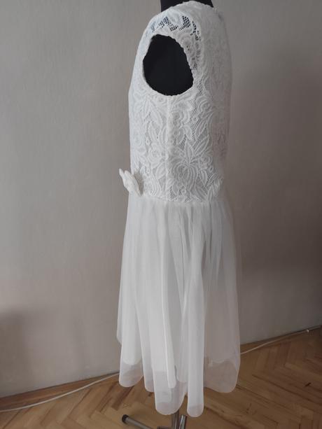 Krémové spoločenské šaty, 152