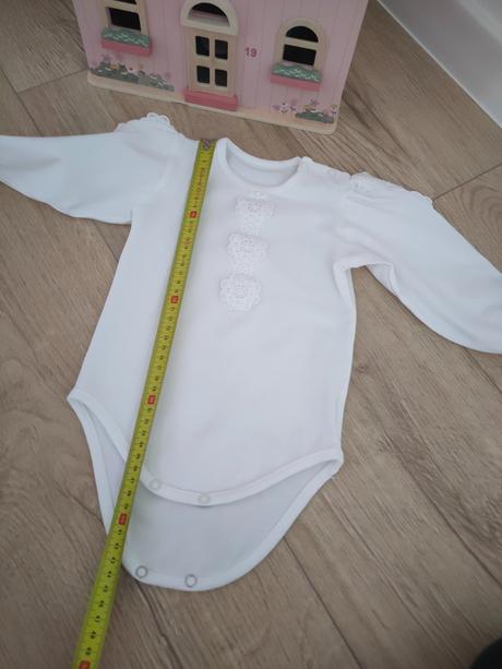 Slávnostne biele body s čipkou, vek. 86, 86