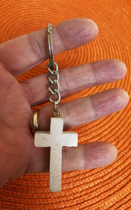 Prívesok krížik,