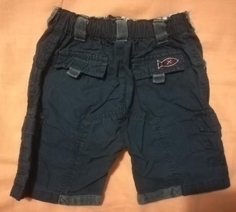 Tmavomodré kraťasky, 74