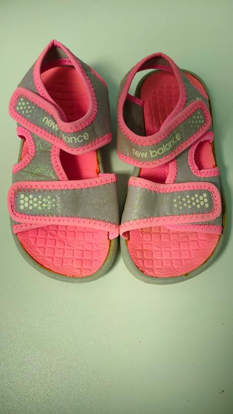 Sandálky, new balance,28