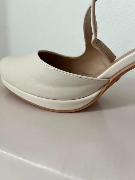 Lodičky anna field, 37