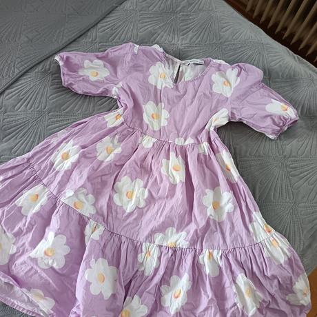 Krásne šaty s kvetmi, reserved,146