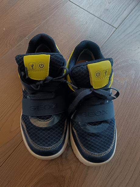 Svietiace tenisky, geox,32