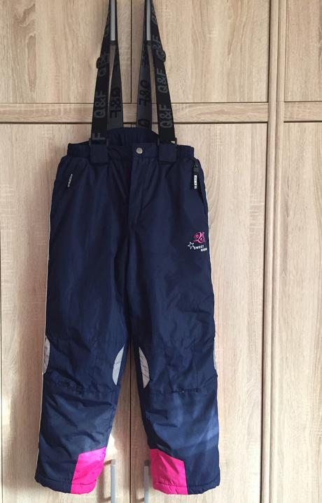 Dievčenské oteplovačky, 146