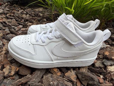 Biele tenisky, nike,33