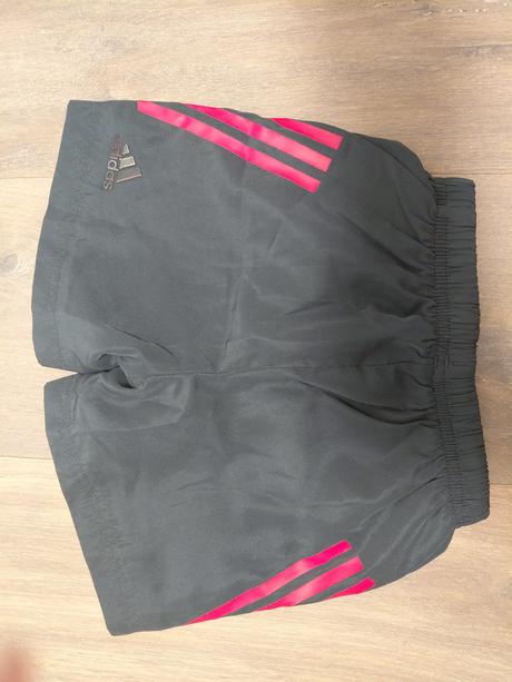 Šortky alebo plavky adidas, adidas,86