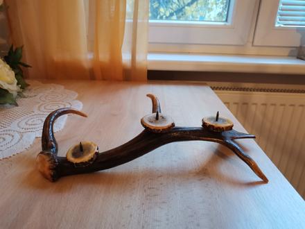 Svietnik z parožia,