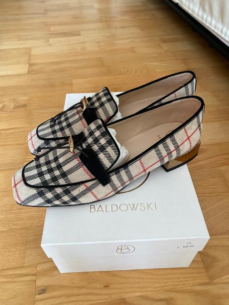 Krasne baldowski poltopanky, 40