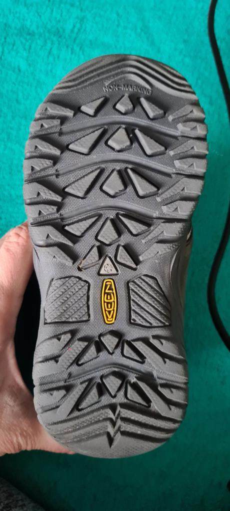 Keen zimne poltopanky, keen,27