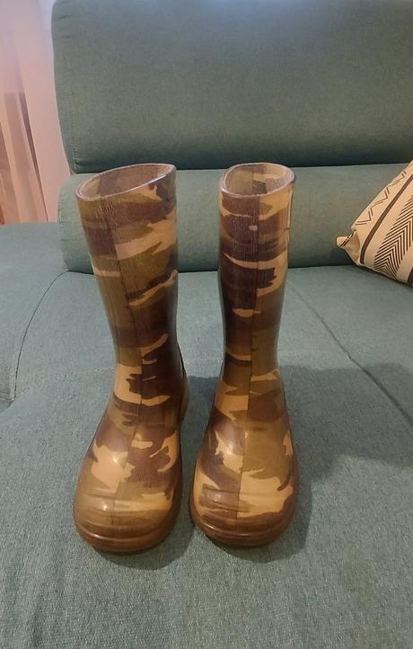 Maskačove gumáky, 25