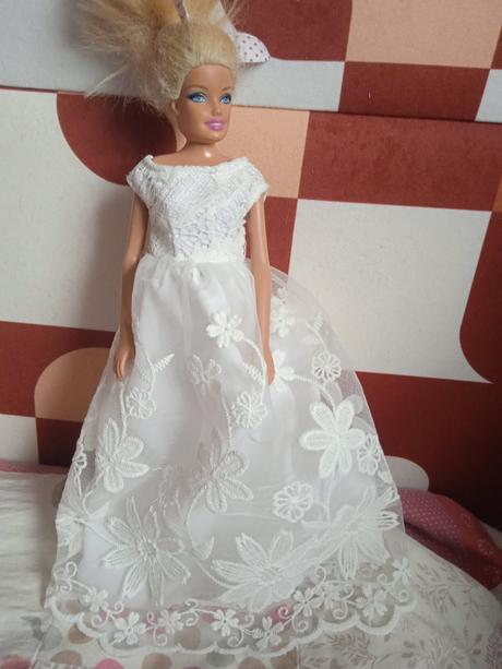 Šaty pre babiku barbie, 