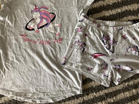 Jednorožcové letné pyžamo 134/140, h&m,134