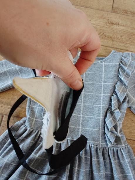 Šaty a kabelka, c&a,140