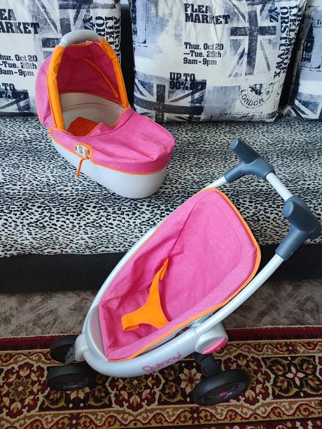 Kočiar pre bábiku quinny, 