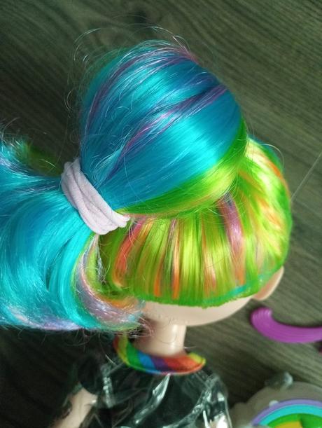 Bábika poppsie rainbow, 