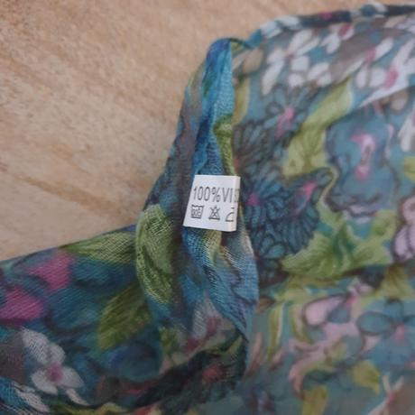 Šál letný modrý s kvetmi, m