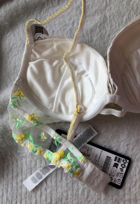 Nová biela kvetovaná push-up podprsenka, 75 c, 75c
