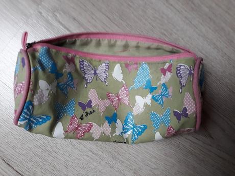 Dievčenský peračník, 