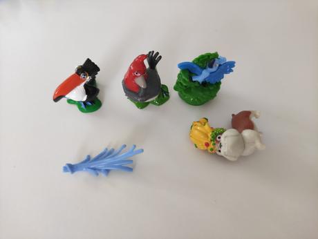 Kinder rozpravkove postavicky,