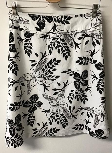 Áčková čiernobiela sukňa veľ. 36, h&m,36