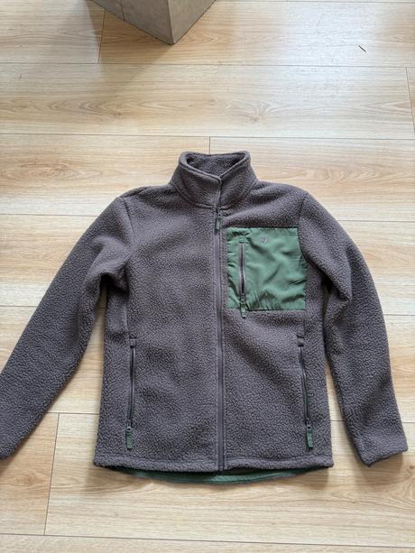 Barančekova bunda, skogstad,m