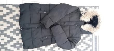 Zimná bunda s poštou, primark,146