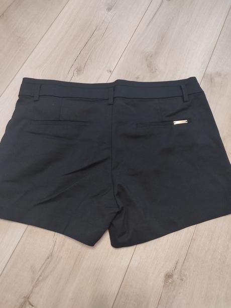 Dámske kraťasy, 30