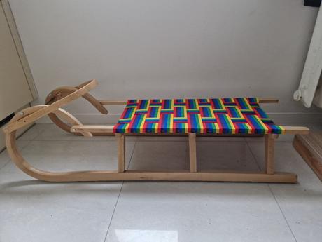 Nové drevené sánky, 