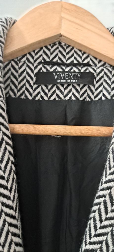 Kvalitný kabát zn. viventy / vlna, m