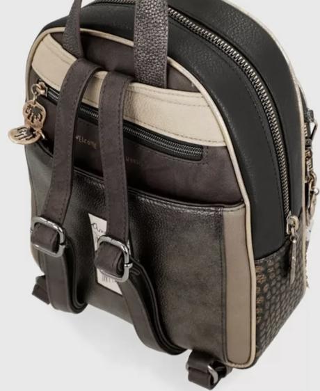 Anekke dreamverse batoh, anekke